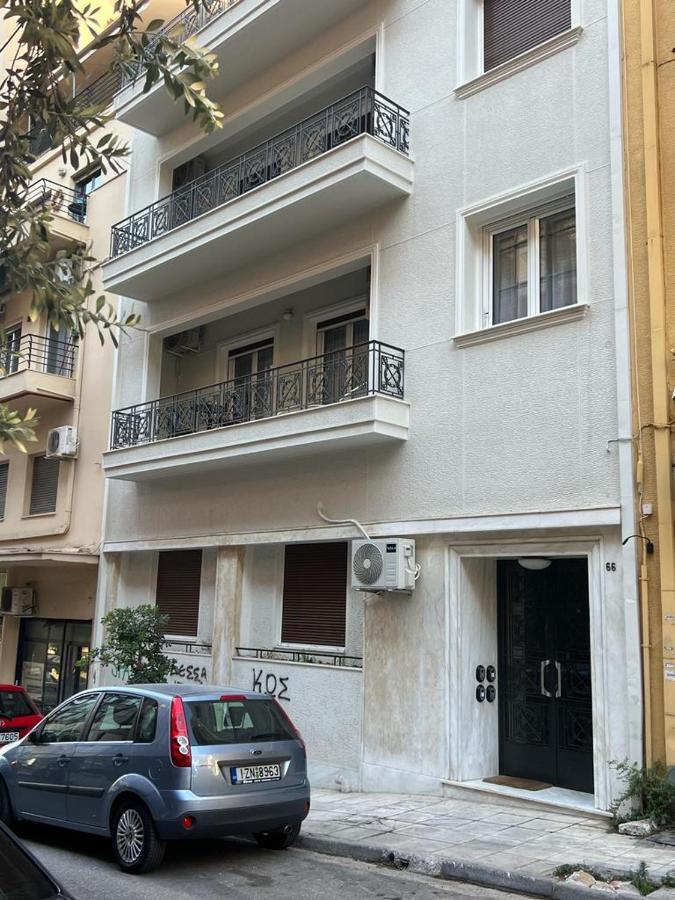 Vibrant Urban Getaway: Charming 2-Bedroom Near Bars, Parks, And Metro Atena Exterior foto